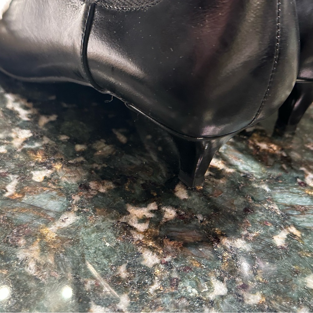 Massimo Dutti Sleek Black Ankle Booties - Picture 5 of 5